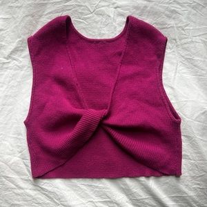 Gorgeous fuchsia twist knit cropped tank